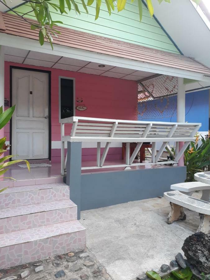 Poopreaw Koh Larn Apartment Exterior foto