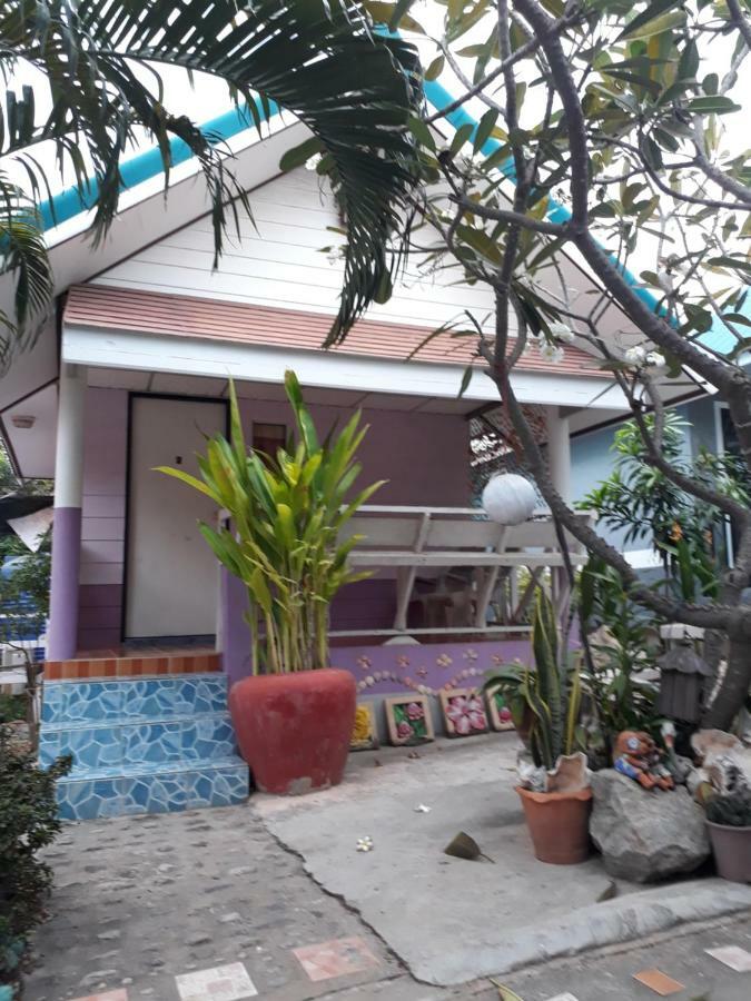Poopreaw Koh Larn Apartment Exterior foto